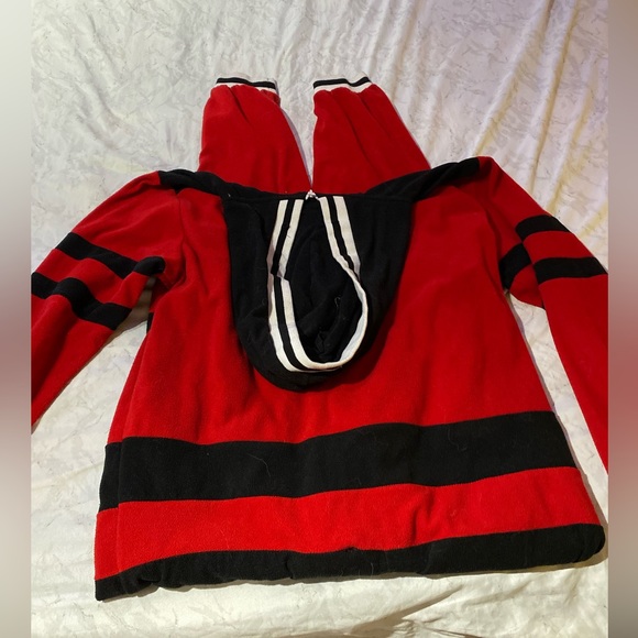 Men’s onesie - Picture 2 of 2